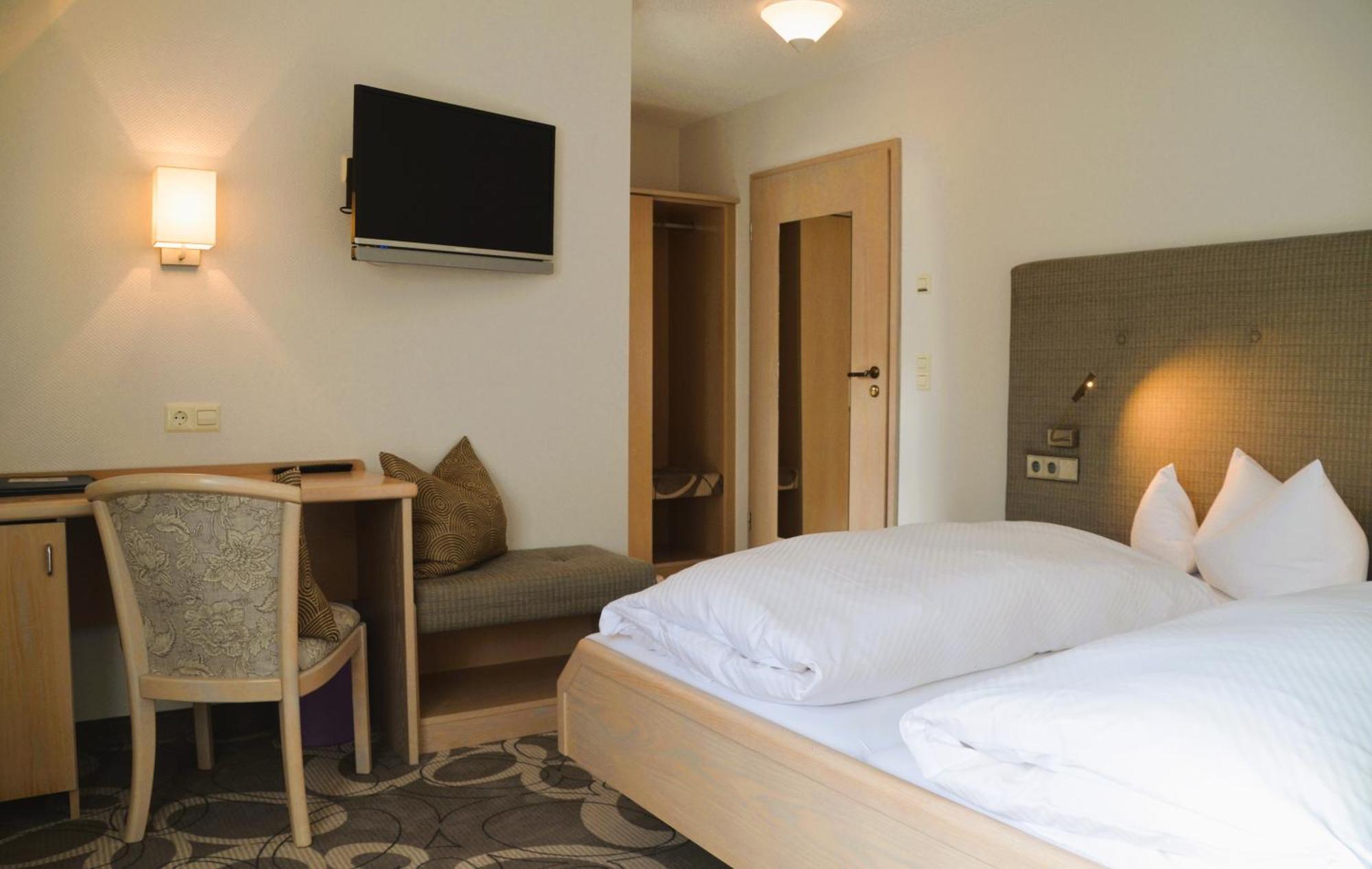 Castell Hotel & Restaurant لينسفياير المظهر الخارجي الصورة