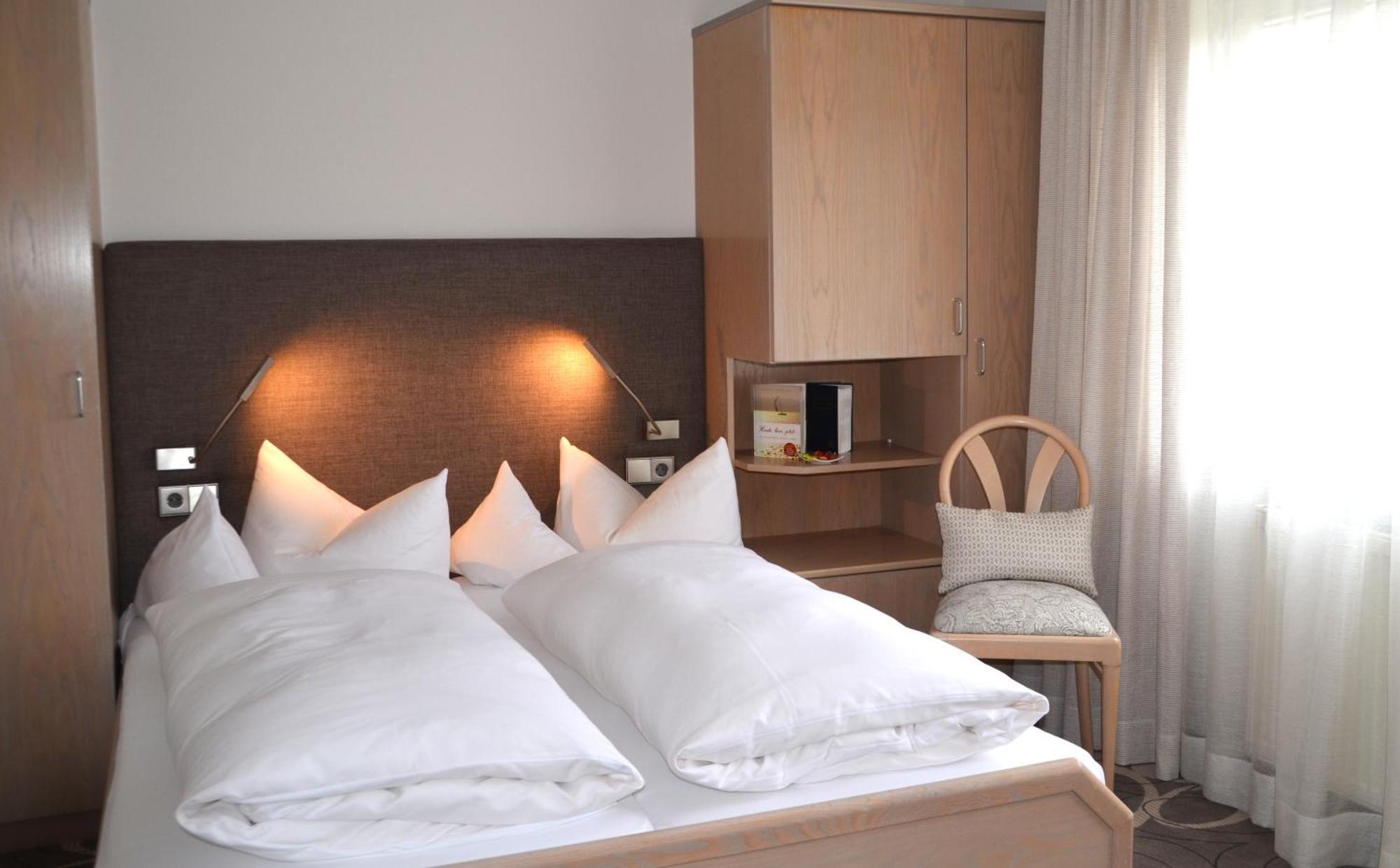 Castell Hotel & Restaurant لينسفياير المظهر الخارجي الصورة